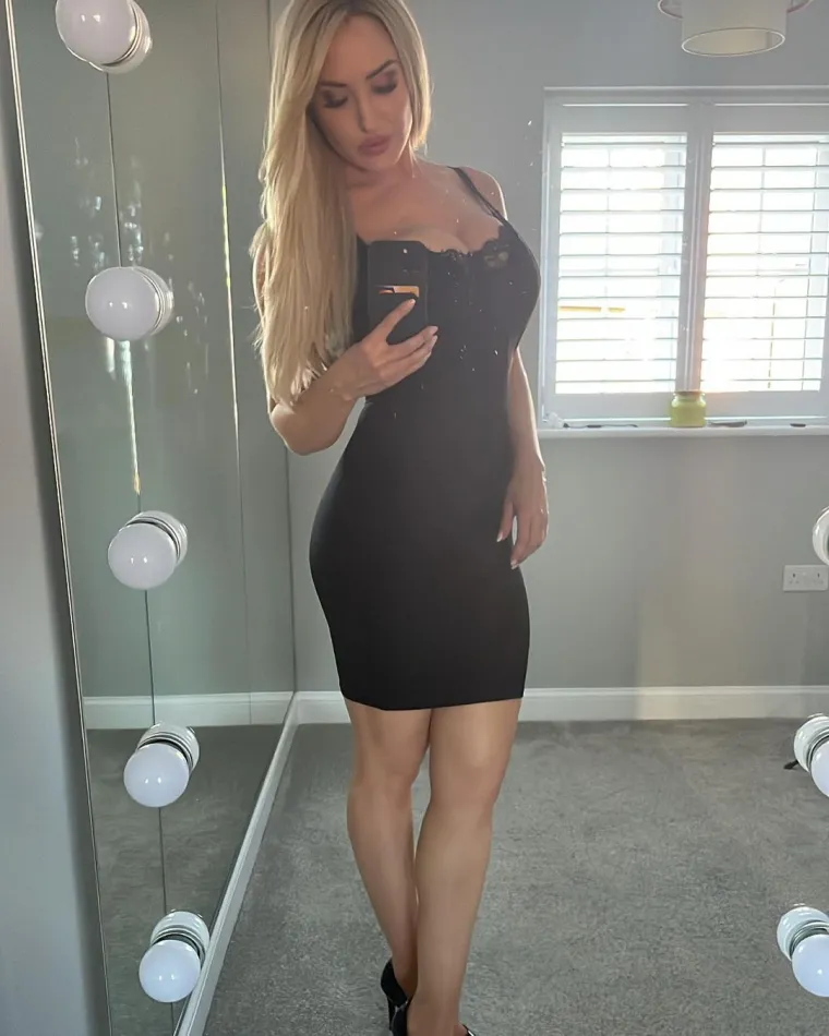 Bujna sportska novinarka poslu&scaron;ala obožavatelje i bacila ih u trans:  Napokon ih je stavila u prvi plan