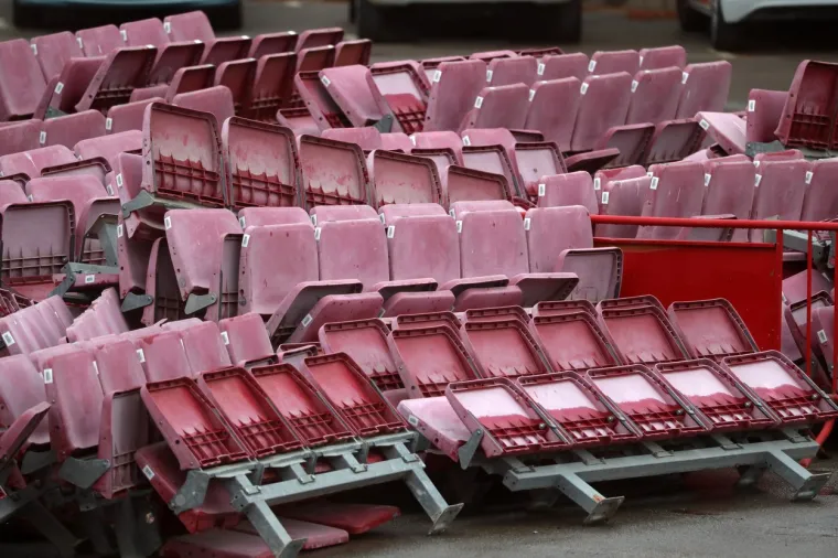 Ovi kadrovi će rastužiti sve navijače Barcelone: Bageri ruše najveći europski stadion