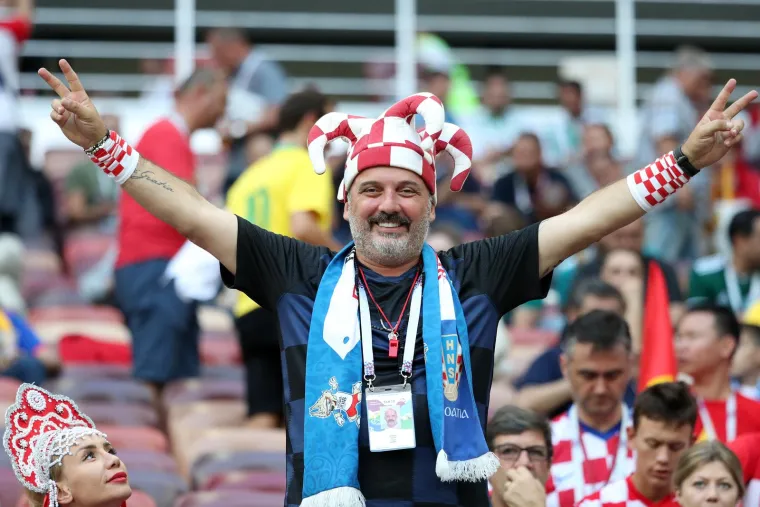 Prije 5 godina Hrvatska je gorjela! Mandžukić u 109.  minuti, odojak pred hotelom, suze Vatrenih. Prisjetite se