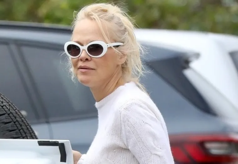 Pamela Anderson