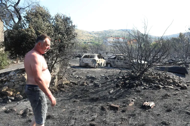 Neki su izgubili sve: Pogledajte kakvu je pustoš paklena vatra napravila na području Grebaštice