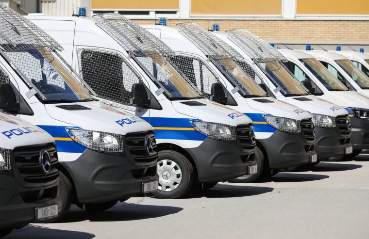 Rezervirano samo za kriminalce i zlotvore - MUP ponosno izložio nova vozila: 'Policiji samo najbolje'