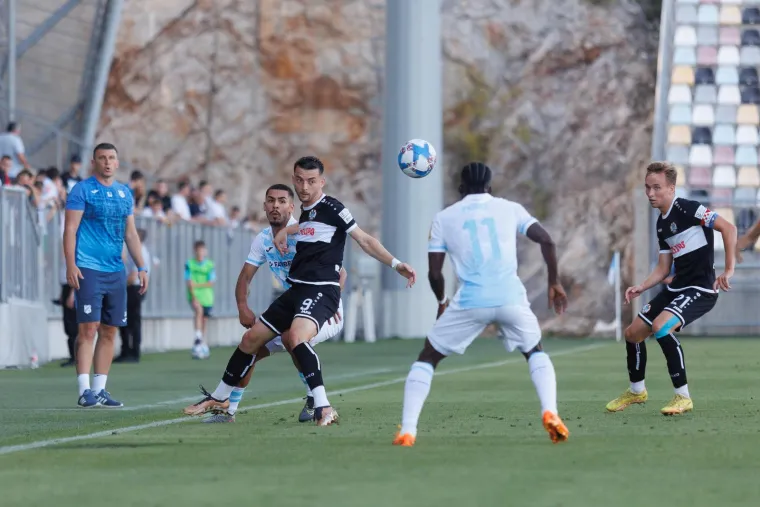 Rijeka na Rujevici slavila u dvoboju dva hrvatska prvoliga&scaron;a i predstavila dres za novu sezonu