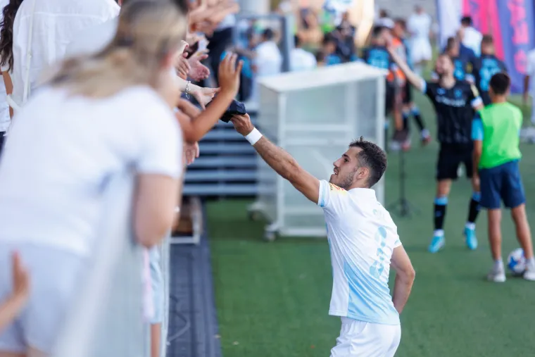 Rijeka pobijedila Belupo i predstavila novi dres