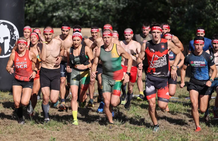 Njima ne smeta ni visoka temperatura, ni bodljikava žica. Održana prva Spartan utrka u Hrvatskoj. Sudjelovao i gradonačelnik Zurovec