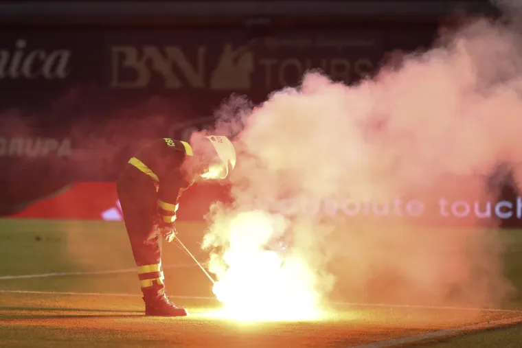 Jeste li primijetili &scaron;to su napravili navijači na Maksimiru? Nakon ovog nema sumnje da će oba kluba biti kažnjena