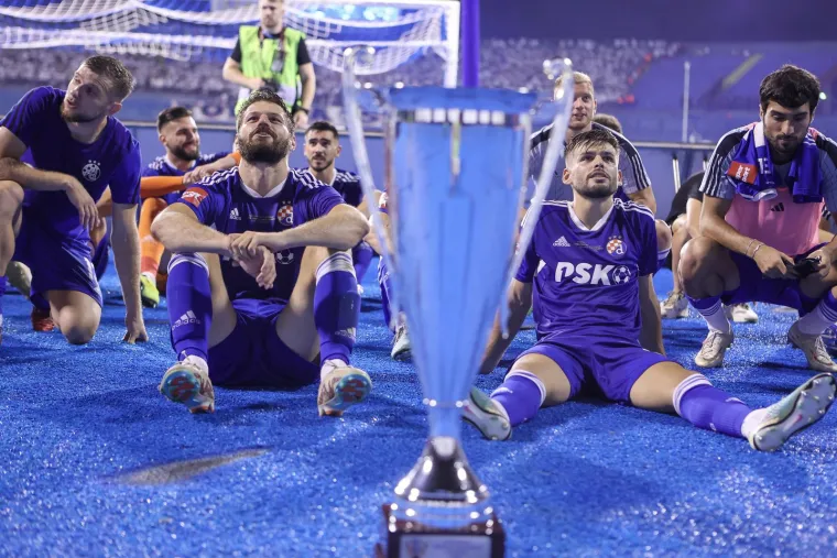 Ovako su igrači Dinama proslavili novi trofej