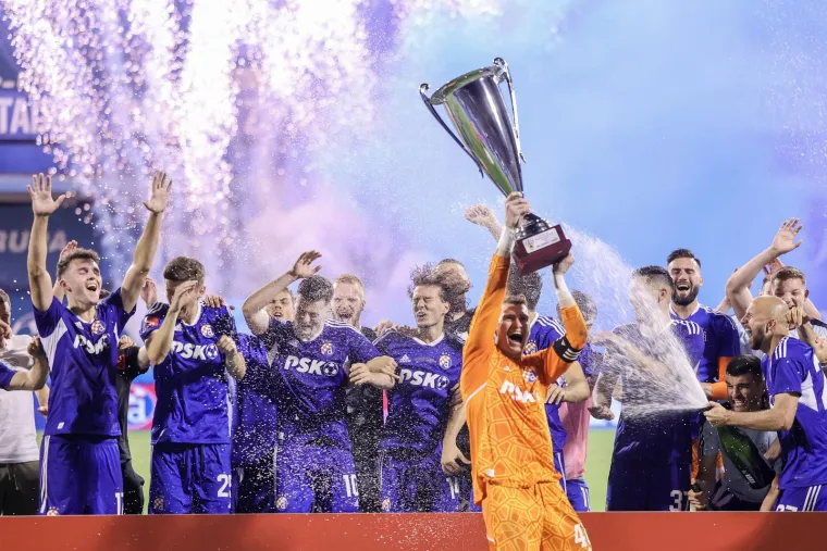 Ovako su igrači Dinama proslavili novi trofej