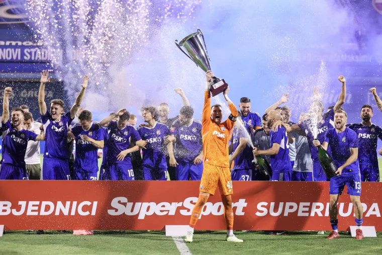 Ovako su igrači Dinama proslavili novi trofej