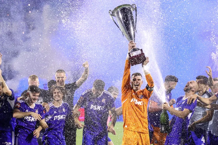 Ovako su igrači Dinama proslavili novi trofej