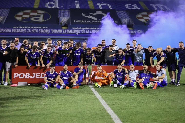 Ovako su igrači Dinama proslavili novi trofej