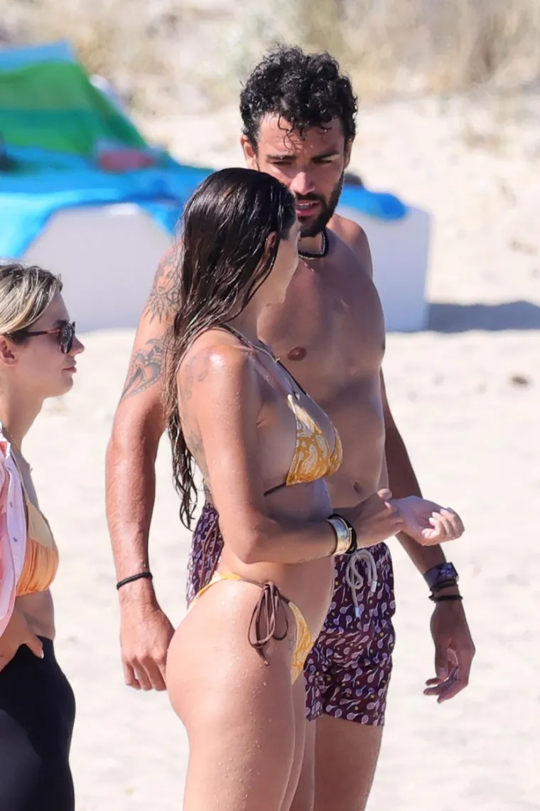 Svi su gledali u njezinu guzu: Slavni tenisač toliko nije mogao odoljeti svojoj curi da je ne&scaron;to morao napraviti