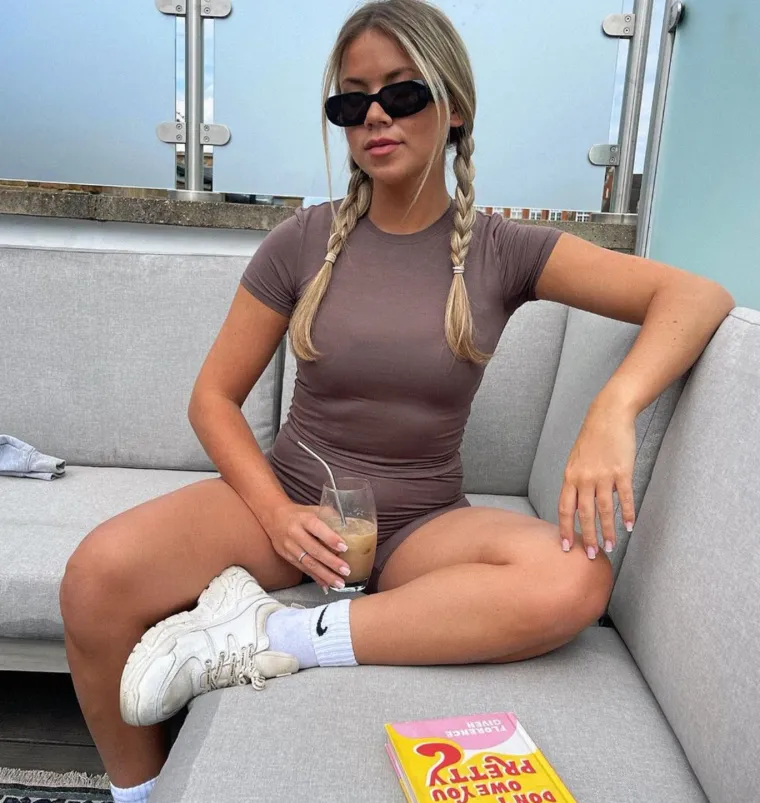 Nestašna kći legende oduševila u prozirnoj bijeloj haljini, reakcije se ne stišavaju: 'Nestvarno'