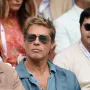 Brad Pitt zasjenio meč Novaka Đokovića: Glumac 'zračio' s tribina, a društvo mu pravila poznata faca Hollywooda