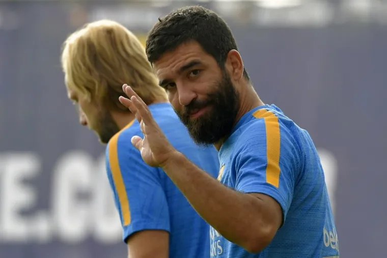 Nekadašnja zvijezda Barcelone izgleda neprepoznatljivo, a dvije godine je mlađi od našeg Luke