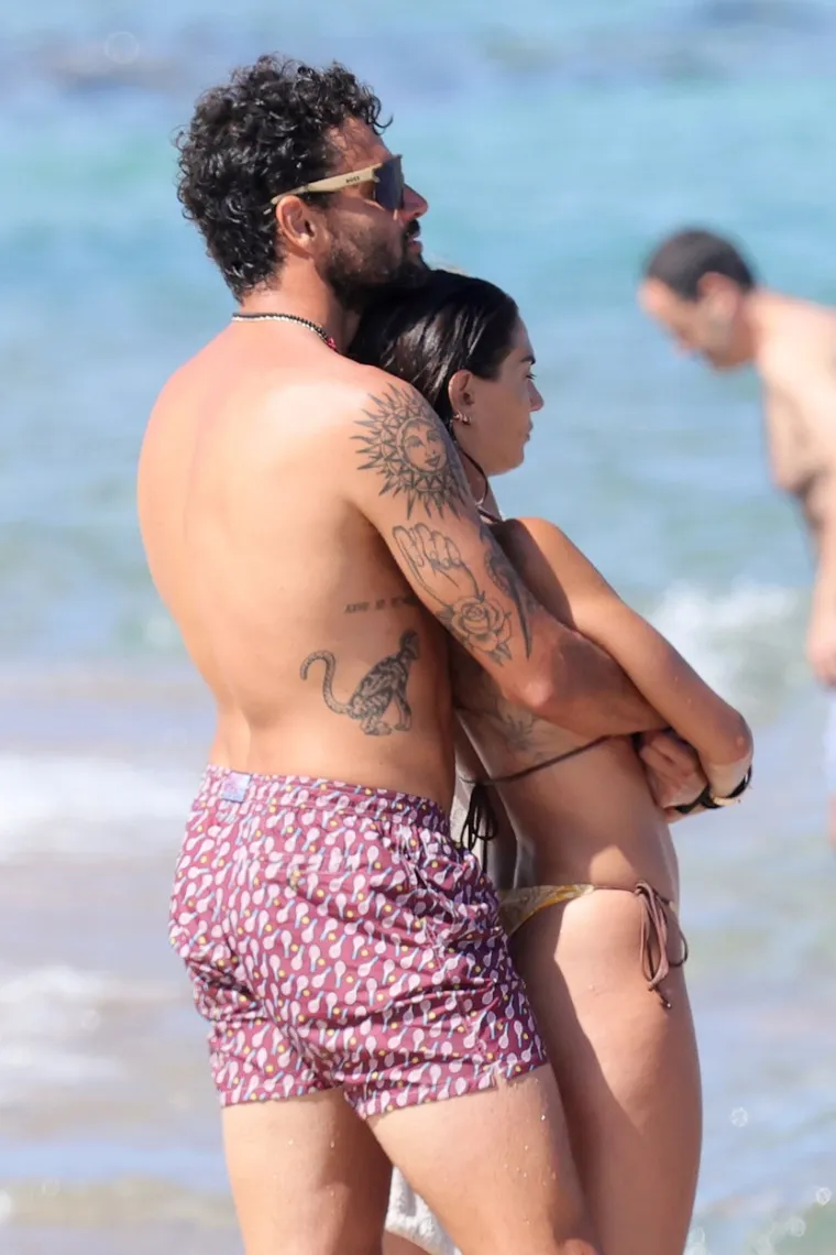 Ona će vam jo&scaron; dodatni podići temperaturu: U provokativnoj pozi gaćice nisu uspjele sakriti njenu malu tetovažu