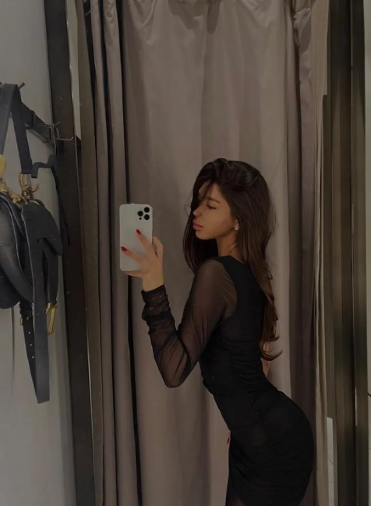 Razmažena kći najpopularnijeg kafanskog pjevača nedavno pobjegla iz kafića  ne plativ&scaron;i račun, a sada naslikava svoj luksuz bez imalo srama