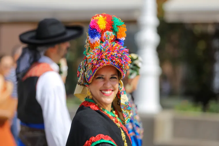 Kakve boje, koji pokreti, zagrebački trgovi danas pršte od dobre energije! Folkloraši su digli grad na noge!