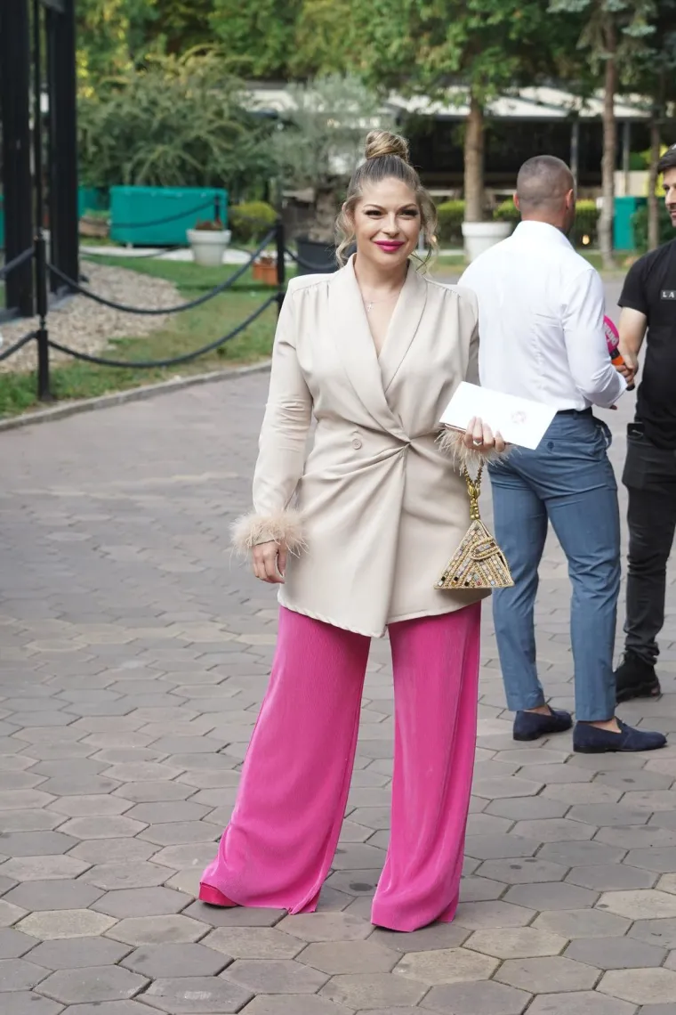 Udala se poznata srpska pjevačica nakon dvije odgode vjenčanja: Pogledajte tko je sve bio među uzvanicima