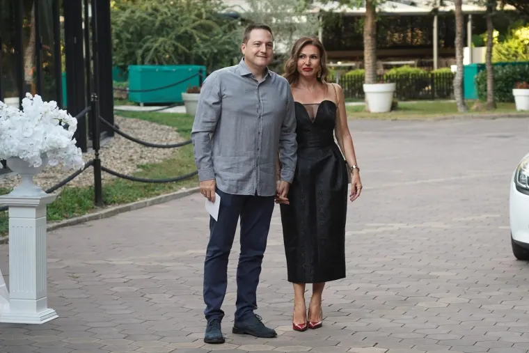 Udala se poznata srpska pjevačica nakon dvije odgode vjenčanja: Pogledajte tko je sve bio među uzvanicima