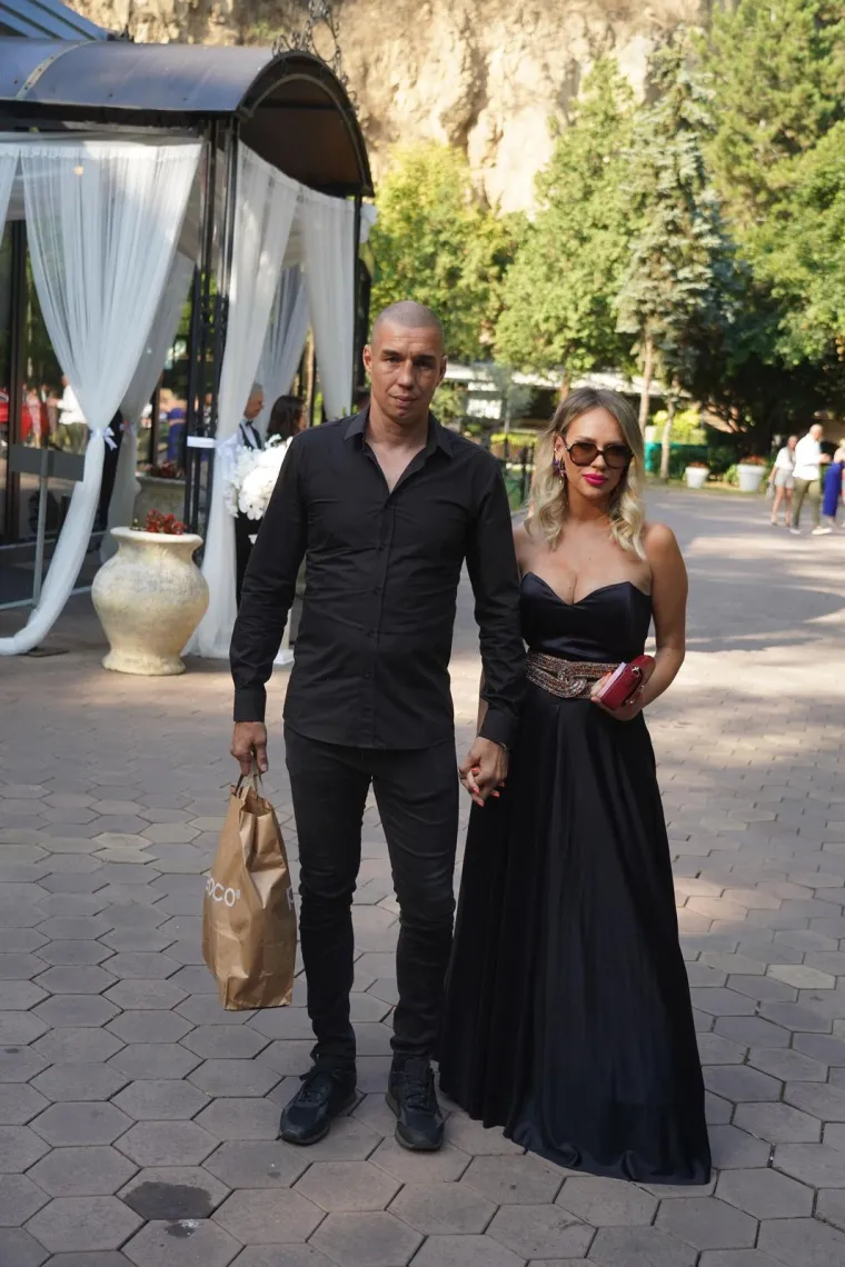 Udala se poznata srpska pjevačica nakon dvije odgode vjenčanja: Pogledajte tko je sve bio među uzvanicima