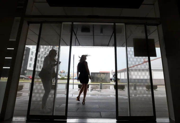 Snimljen dolazak oluje u Zagreb: Pogledajte kako je izgledao prijeteći oblak koji se bliži metropoli