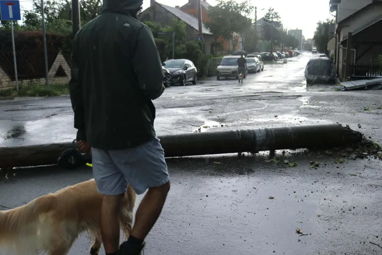 Snimljen dolazak oluje u Zagreb: Pogledajte kako je izgledao prijeteći oblak koji se bliži metropoli