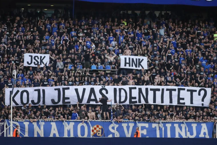 Vatreno na derbiju: Boysi slali poruke hajdukovcima, provjerite &scaron;to su poručili ljutim rivalima