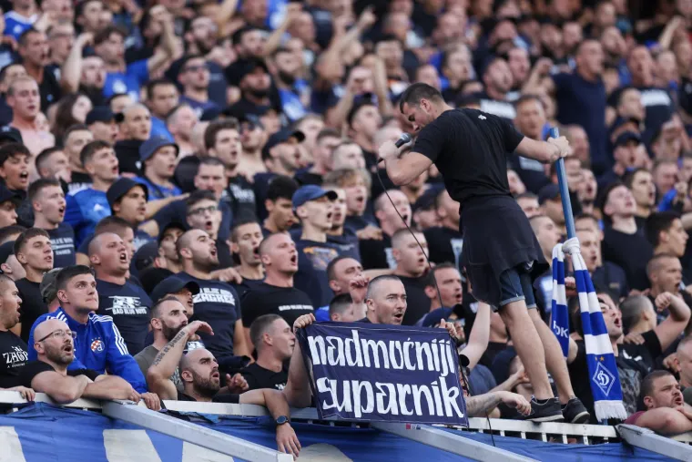 Vatreno na derbiju: Boysi slali poruke hajdukovcima, provjerite &scaron;to su poručili ljutim rivalima