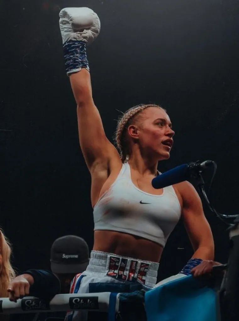 Elle Brooke postala je boksačica.