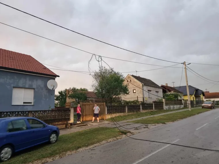 Slavonska su sela devastirana, a o tome kraj Zagreba i Istre ba&scaron; i nije bilo spomena, dok ove tužne slike nisu obi&scaron;le cijelu domovinu