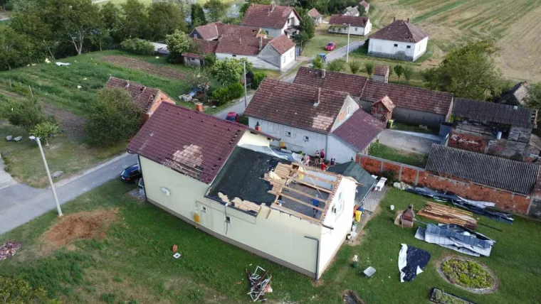 Slavonska su sela devastirana, a o tome kraj Zagreba i Istre ba&scaron; i nije bilo spomena, dok ove tužne slike nisu obi&scaron;le cijelu domovinu