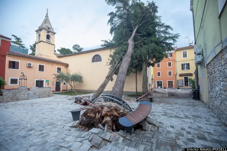 Kamp Sirena kod Novigrada nakon razorne oluje izgleda poput scenografije za film strave i užasa: 'Bilo je opasno...'
