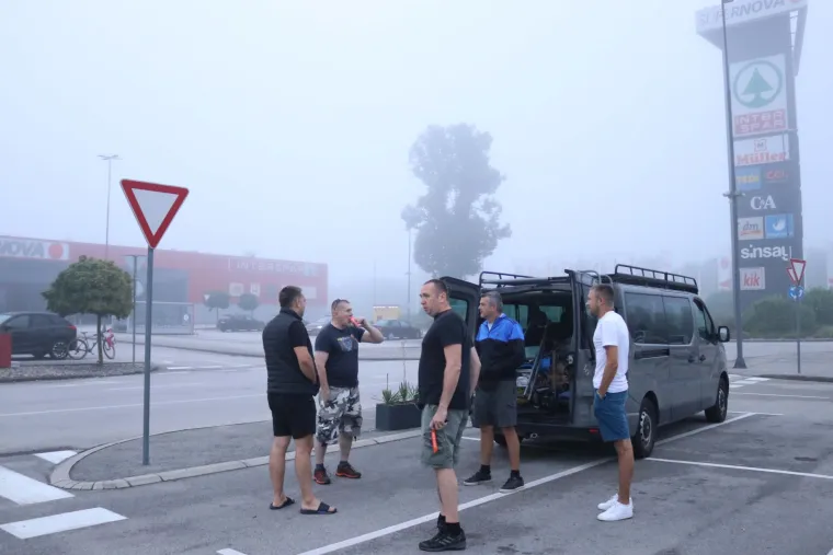 Ekipa iz Zagreba se organizirala i krenula u pomoć razru&scaron;enoj Slavoniji