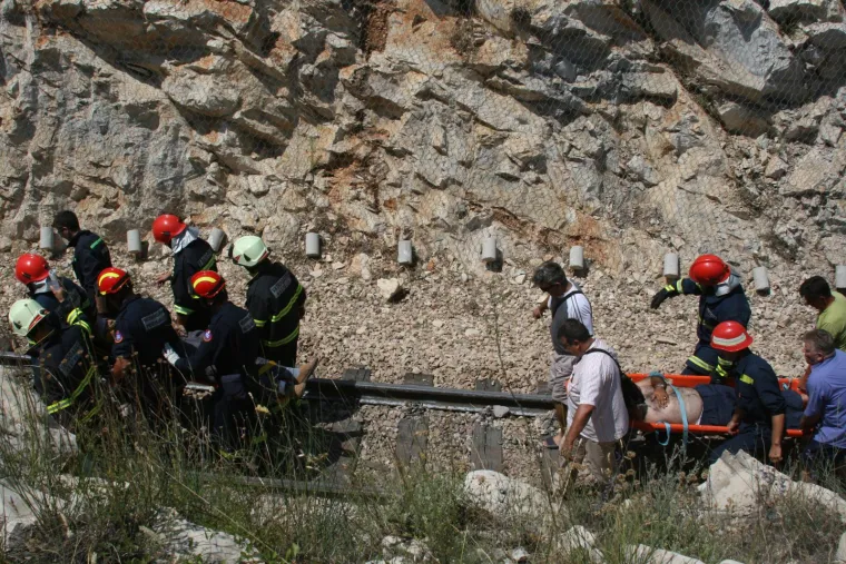 Prošlo je 14 godina od najstrašnije željezničke nesreće u povijesti Hrvatske. Vlak je strugao po stijenama, 'otvorio se pravi pakao'