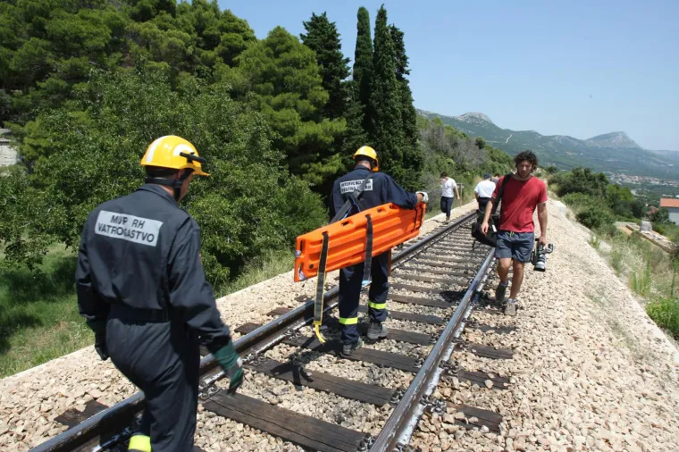 Pro&scaron;lo je 14 godina od najstra&scaron;nije željezničke nesreće u povijesti Hrvatske. Vlak je strugao po stijenama, 'otvorio se pravi pakao'
