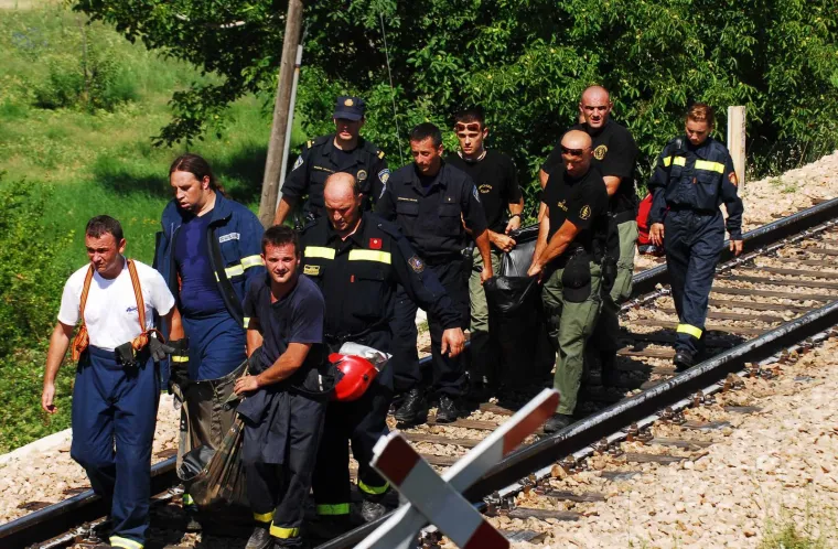 Pro&scaron;lo je 14 godina od najstra&scaron;nije željezničke nesreće u povijesti Hrvatske. Vlak je strugao po stijenama, 'otvorio se pravi pakao'