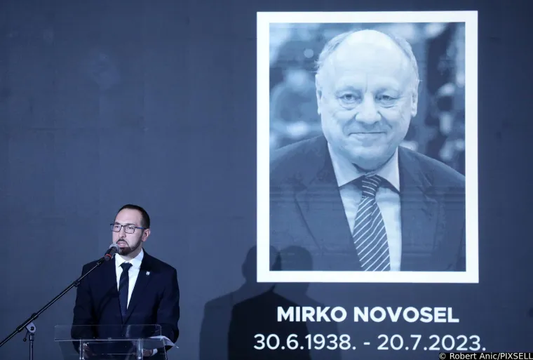 Održana je komemoracija za tvorca europske Cibone: Pogledajte tko se sve pojavio, brojna lica iz svijeta politike i sporta