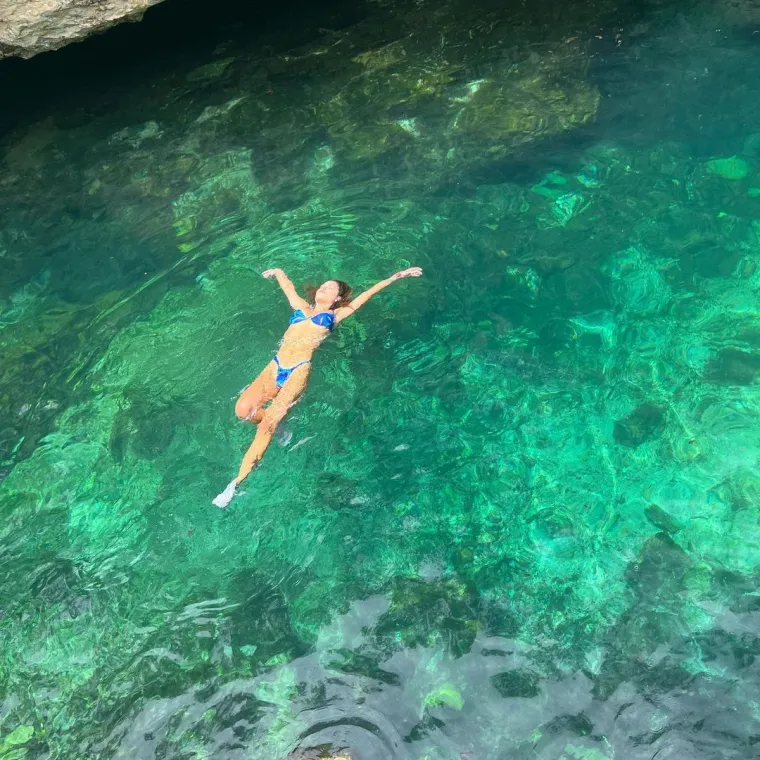 Ona se nimalo ne srami: Vrućom fotografijom u toplesu odlučila riskirati kaznu na društvenim mrežama