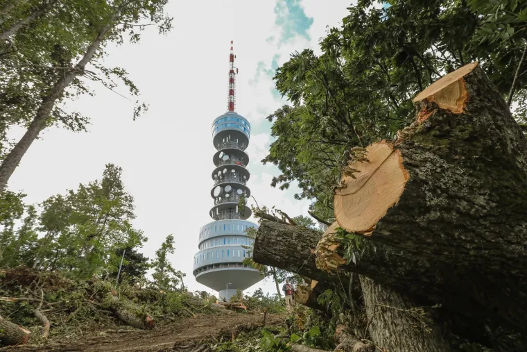 PP Medvednica teško stradao u nevremenu. Na kapelicu nije palo ni jedno stablo: 'U 250 godina ovo nije zabilježeno'