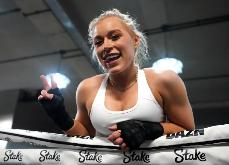 Ne vjerujete da sirene stvarno postoje? Ona tvrdi da je ba&scaron; to uz provokativne fotografije iz plićaka