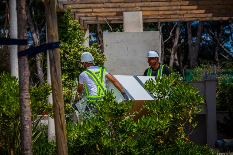 Spaljena zemlja bez znakova života. Ovako izgleda Čiovo koje je jučer prožvakala vatrena stihija