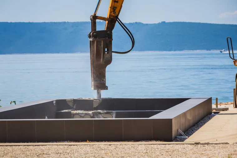 Spaljena zemlja bez znakova života. Ovako izgleda Čiovo koje je jučer prožvakala vatrena stihija