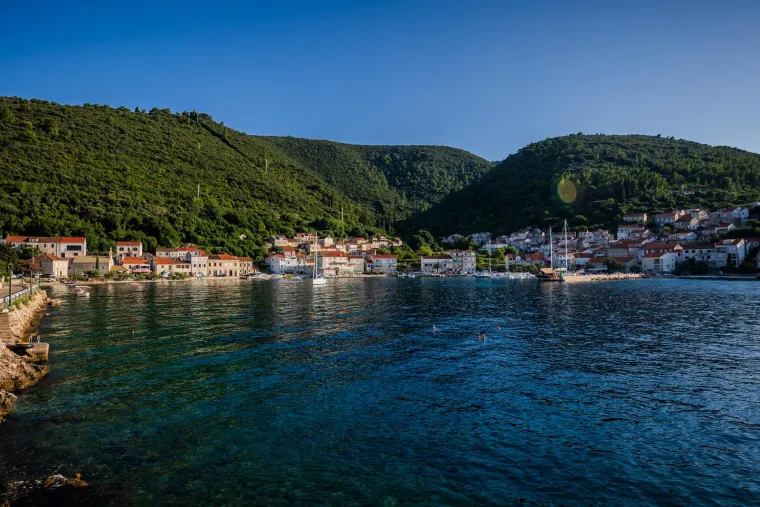 Zavirite u pravi raj na hrvatskoj obali: Ovo tajnovito mjesto pružalo je utočište mnogim pomorcima
