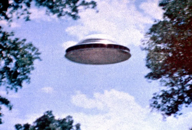 Jesu li vanzemaljci snimljeni kamerama na Zemlji? Pogledajte senzacionalne fotke pa prosudite sami