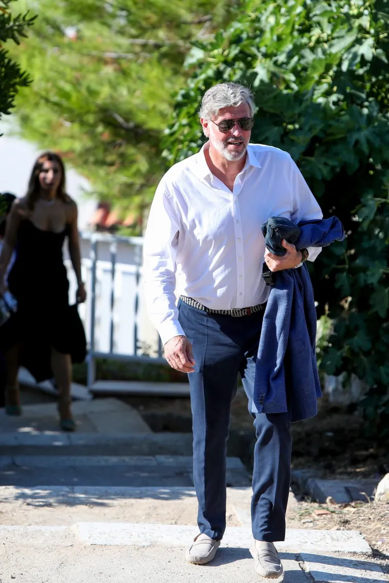 Na 'vjenčanje godine' u Dubrovnik stigla 'krema': Sijevnuli opaki dekoltei, dame su si dale truda