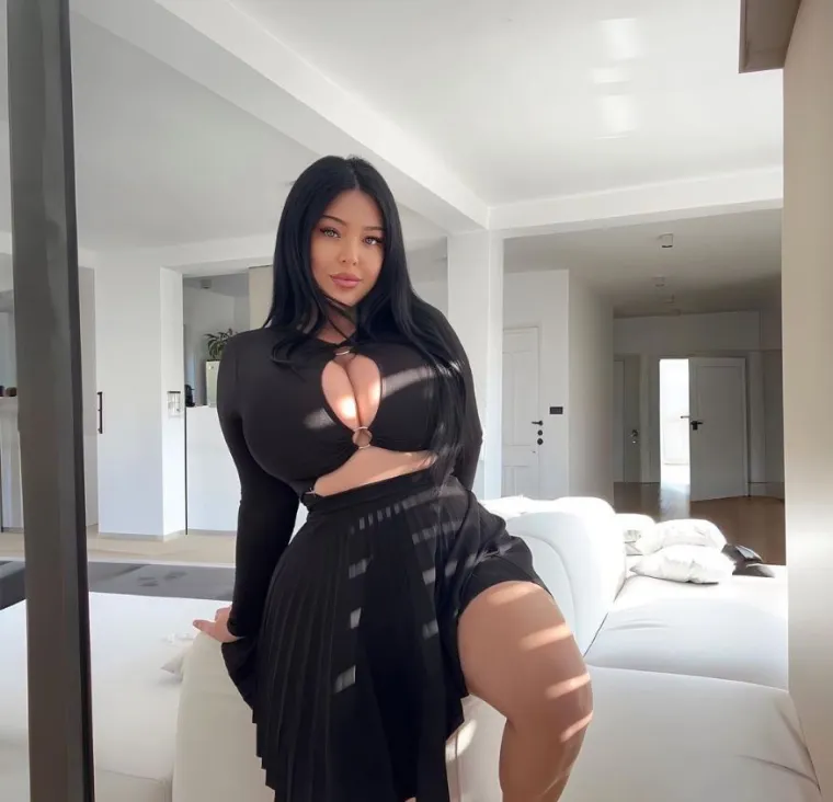 Bujna Slavonka Claudia opasno zagolicala ma&scaron;tu fanovima: 'Kuhar je rekao da sam ja glavno jelo'