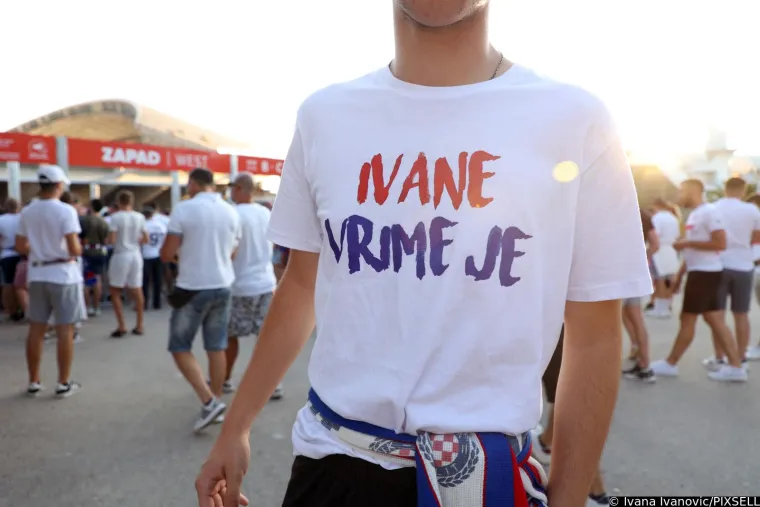 Oho, pa tko je to došao na Poljud? Tu su brojne nogometne face, a jedan je uhvaćen u nezgodnom trenutku