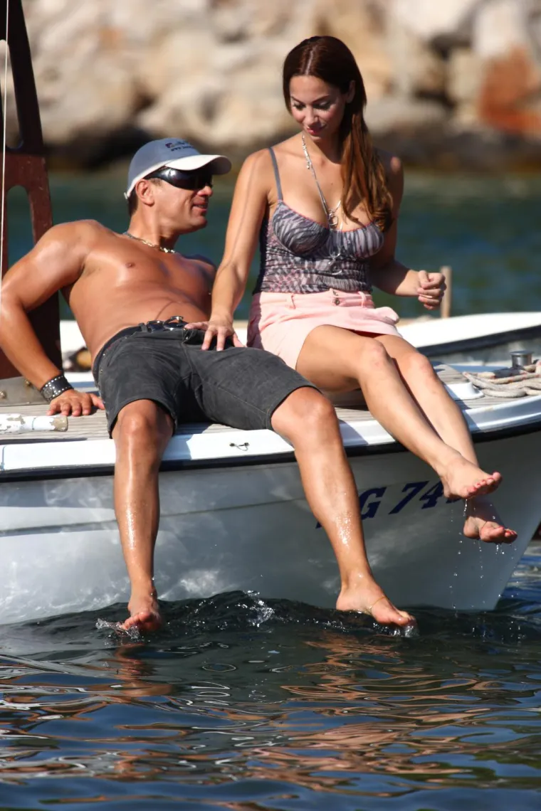 Tada je još bila Gotovac: Sjećate li se kada je Simonica po plaži 'nabadala' u štiklama od 2000 eura?