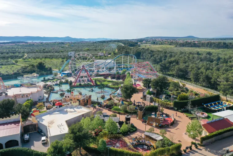 Pozivamo vas na  veliki rođendanski party Dalmaland Fun parka!  Čekaju vas  vrijedne nagrade i najbolji provod ovoga ljeta!